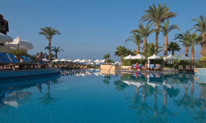 Paphos Hotel | Elysium