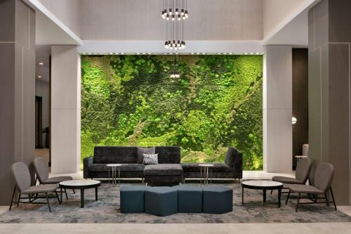Atlantic Station Area Hotel | Embassy Suites by Hilton Atlanta Midtown