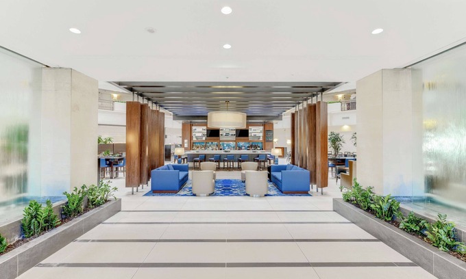 Orange Hotel | Embassy Suites by Hilton Anaheim Orange
