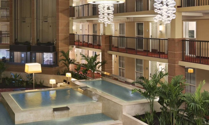 Beachwood Hotel | Embassy Suites by Hilton Cleveland Beachwood