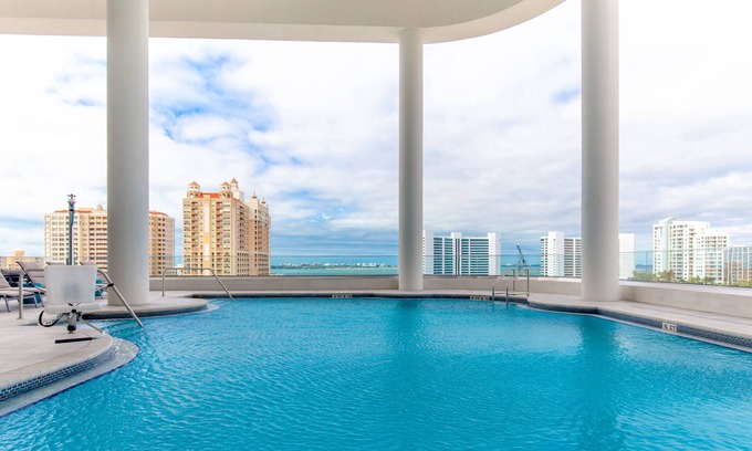 Central Sarasota Hotel | Embassy Suites by Hilton Sarasota, FL