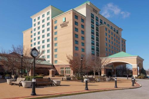 St. Charles Hotel | Embassy Suites by Hilton Saint Louis Saint Charles