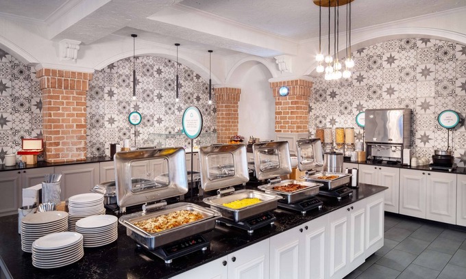 Altamonte Springs Hotel | Embassy Suites by Hilton Orlando North