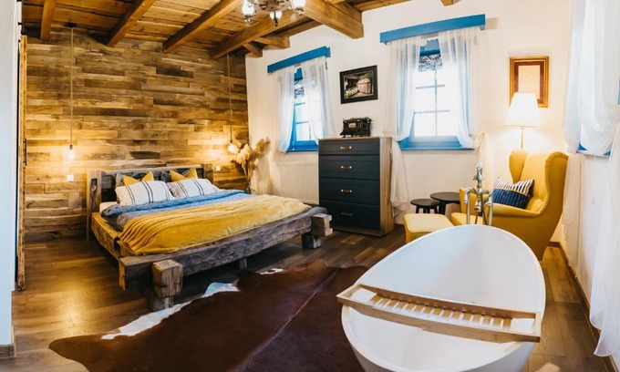 Siclod House | Emese Guesthause