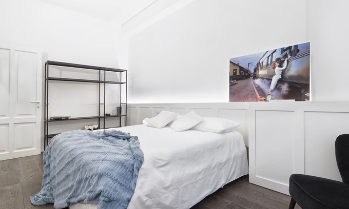 Old Town Apartment | Emilia Suite Express
