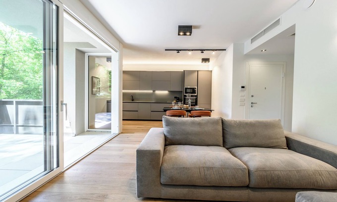 Old Town Apartment | EMILIA SUITE GREEN