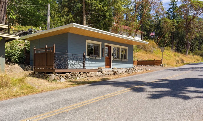 Orcas House | Emily's Cottage at Cayou Channel - Orcas Island