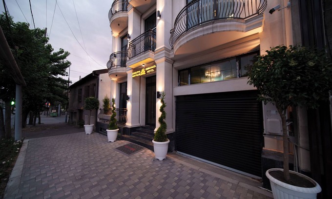 Erebuni Hotel | Emmanuel Hotel Yerevan