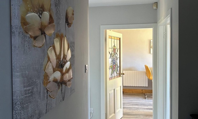 Tramore House | Enchanting 2-bedroom bungalow a short stroll from the beach and all amenities