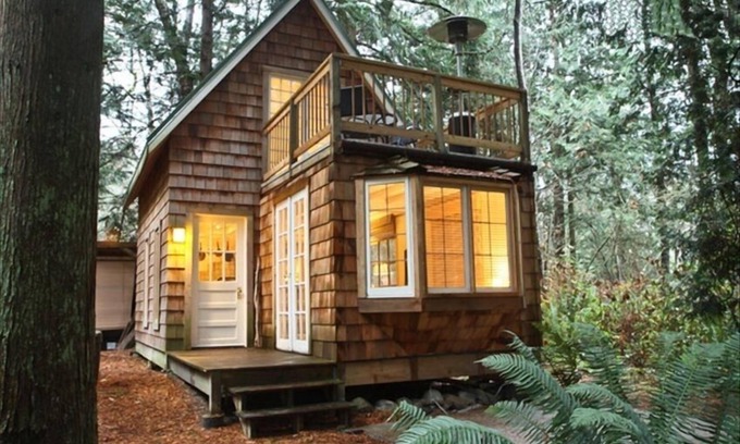 Point Roberts Cottage | Enchanting cottage connected to Lily Point Marine Park