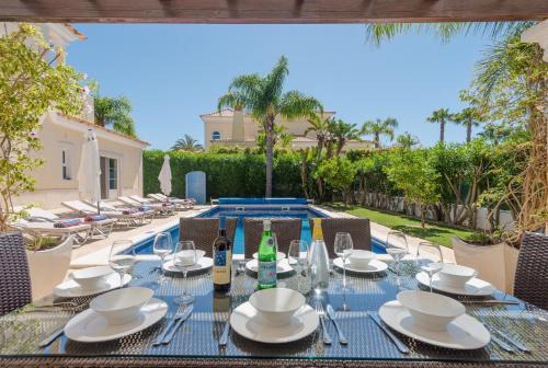 Vale do Garrao Villa | Endless Summer Luxury Villa