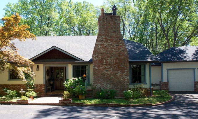 Paradise House | English mansion in paradise