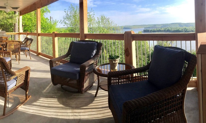 Prairie Creek House | Enjoy a gorgeous Beaver Lake View Right in Prairie Creek at The Blue Heron.