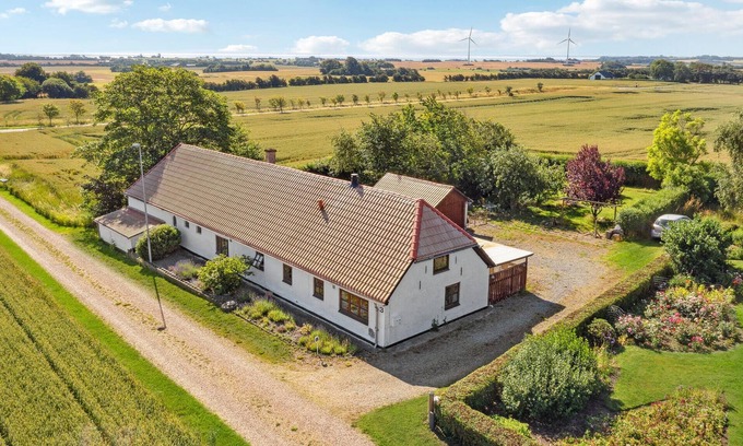 Nykobing Mors House | Enjoy a great vacation in a quiet location in the inviting vacation home.