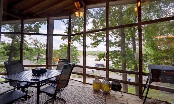 Sunrise Beach House | Enjoy A Great View at The Hideout!