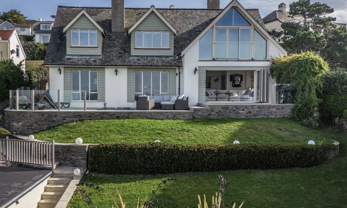 Mortehoe House | Enjoy Stunning Sea Views From A Detached Contemporary Coastal Holiday Home