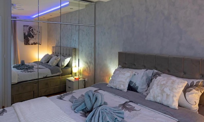 Novi Sad Apartment | ENNA - new and cosy with private PARKING
