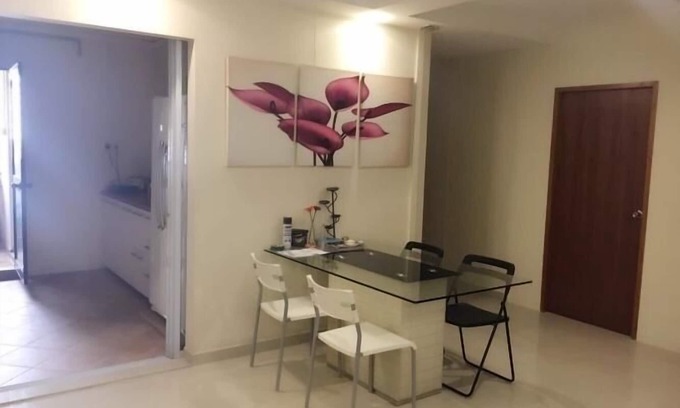 Geylang Apartment | Ensuite room in Central Singapore