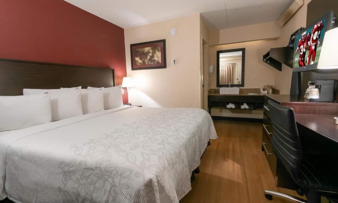 Statesville Apartment | Ensuring a Very Comfortable & Memorable Stay! Pet-friendly, Free Parking!