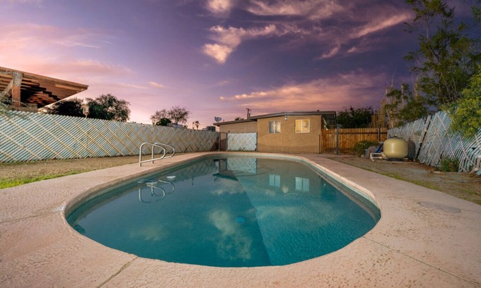 Tucson Apartment | Entire Duplex/Fenced/Cozy/Central/4 BR 2 BA