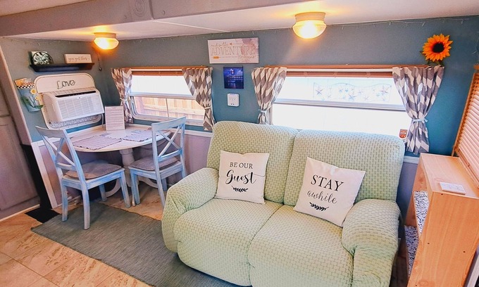 Fortuna Foothills House | Entire Foothills Quiet Guest Home - Dog Friendly, Utilities Included, BBQ Grill