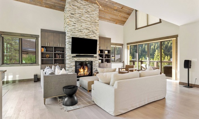 Spanish Peaks House | Entire Home in Big Sky - Spanish Peaks