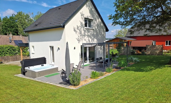 Carspach House | Entire house between countryside and town with Spa