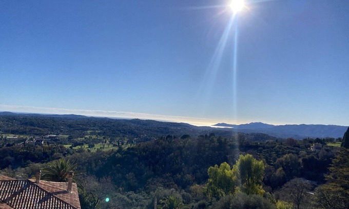 Chateauneuf-Grasse House | Entire village house