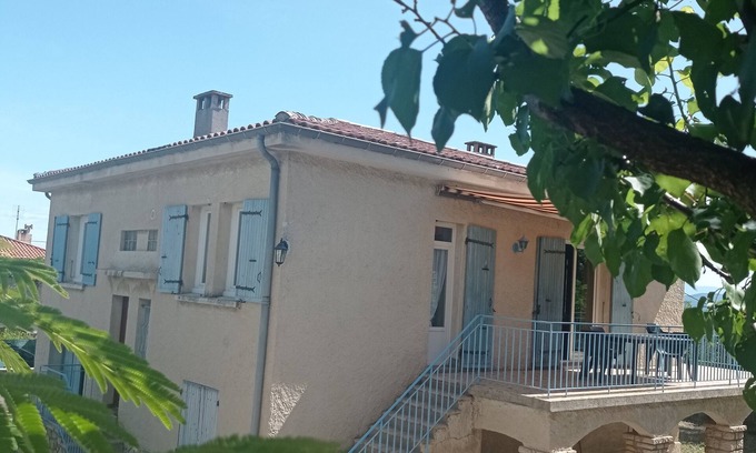 Bourg-Saint-Andeol House | Entre Ardèche et Drôme Provençale Maison Avec Grand Jardin Clos et Arboré