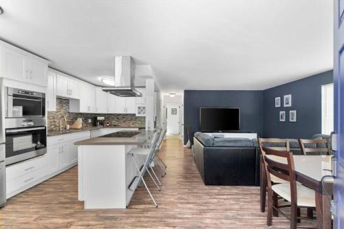 North Beacon Hill Apartment | Epicurean remodel in central location.