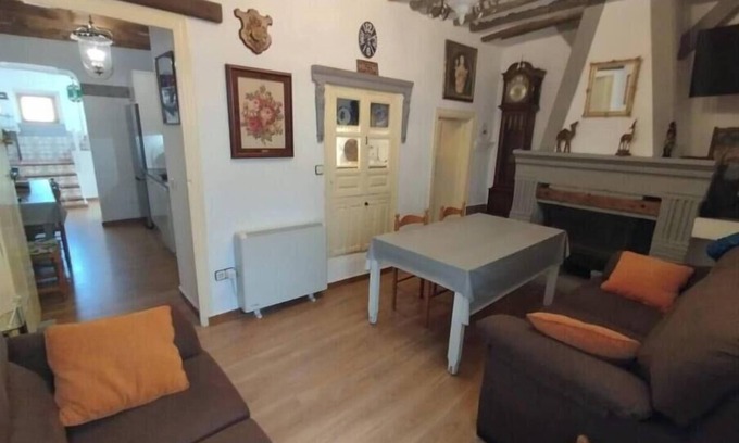 Niguelas Cottage | Eras House
