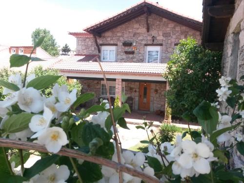 Navarredonda de Gredos House | Ermita de Gredos