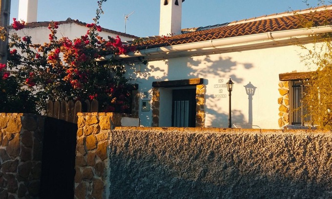 Valdeflores House | Quiet and cozy country house in a village