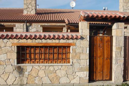 San Martin de la Vega del Al House | Gredos Casa Rural Los Treboles