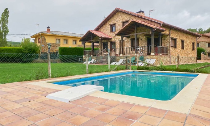 San Martin de Valdetuejar House | 75 m² House ∙ 2 bedrooms ∙ 4 guests