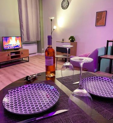Aubenas Apartment | Escapade Ardéchoise - Parking Gratuit - Château à 2 pas