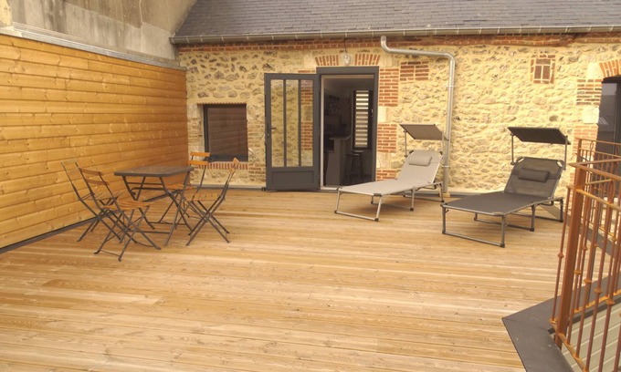 Fecamp Apartment | "Escapade Avec Toits" with Option JACCUZZI - SAUNA