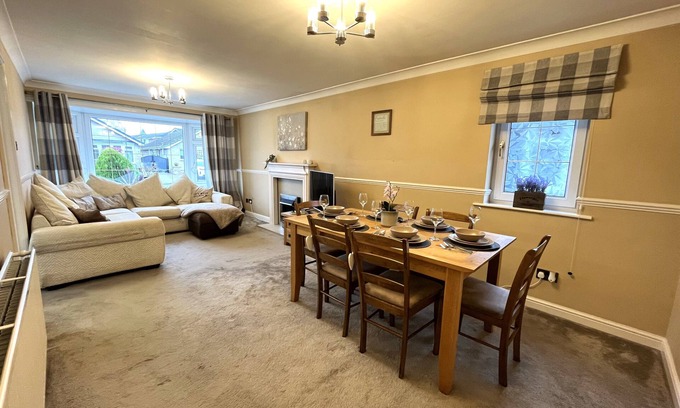 Wakefield House | Escape to our tranquil 3-bedroom bungalow in Wakefield, Entire home.