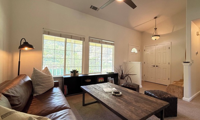 Three Rivers House | Escape to Sequoia