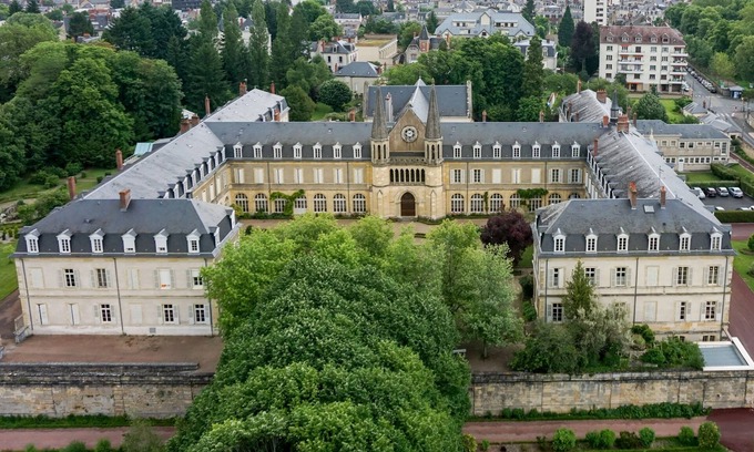 Nevers Bed & Breakfast | Espace Bernadette Soubirous Nevers