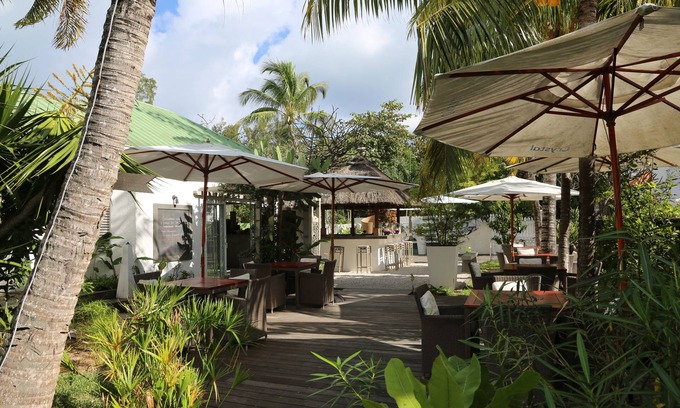 Pointe aux Canonniers Bed & Breakfast | Esprit Libre Restaurant and Guest House