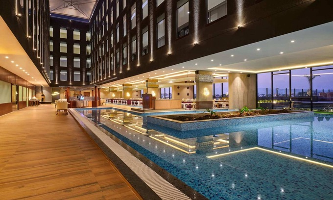 Indore Hotel | Essentia Luxury Hotel Indore