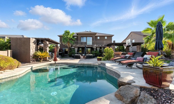 Estrella Mountain Ranch House | Estrella-Resort Style Pool&Yard-Estrella Mountain