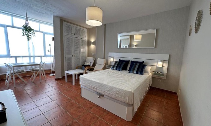 Torremolinos City Centre Apartment | Estudio Torre II