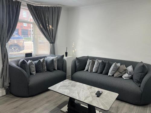 Grays Apartment | Eugino Properties