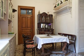 Lviv City Center Apartment | "Eva Stories" Movie Apartment in Львів