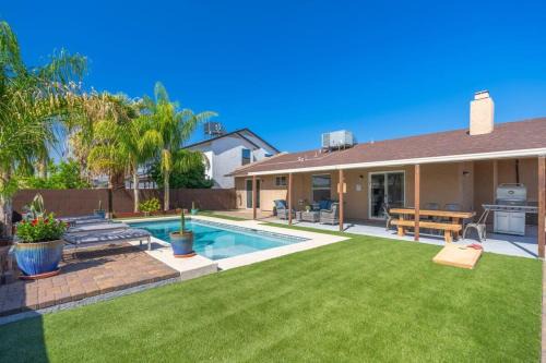 Villa De Paz House | Event Epicenter Heated Pool Game Room Near Stadium