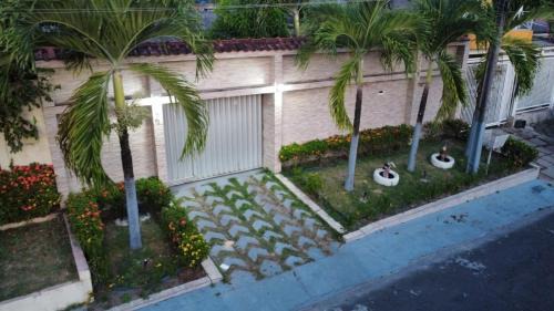 Cidade Nova House | Excelente Casa no Bairro Mundo Novo com piscina