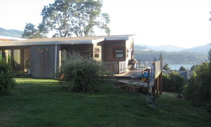 Hood River House | Exclusive Hood River Rental - The Best House, View, Location