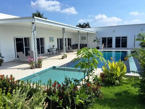 Nong Prue Villa | Exclusive Pool Villa Chaknork, Pattaya